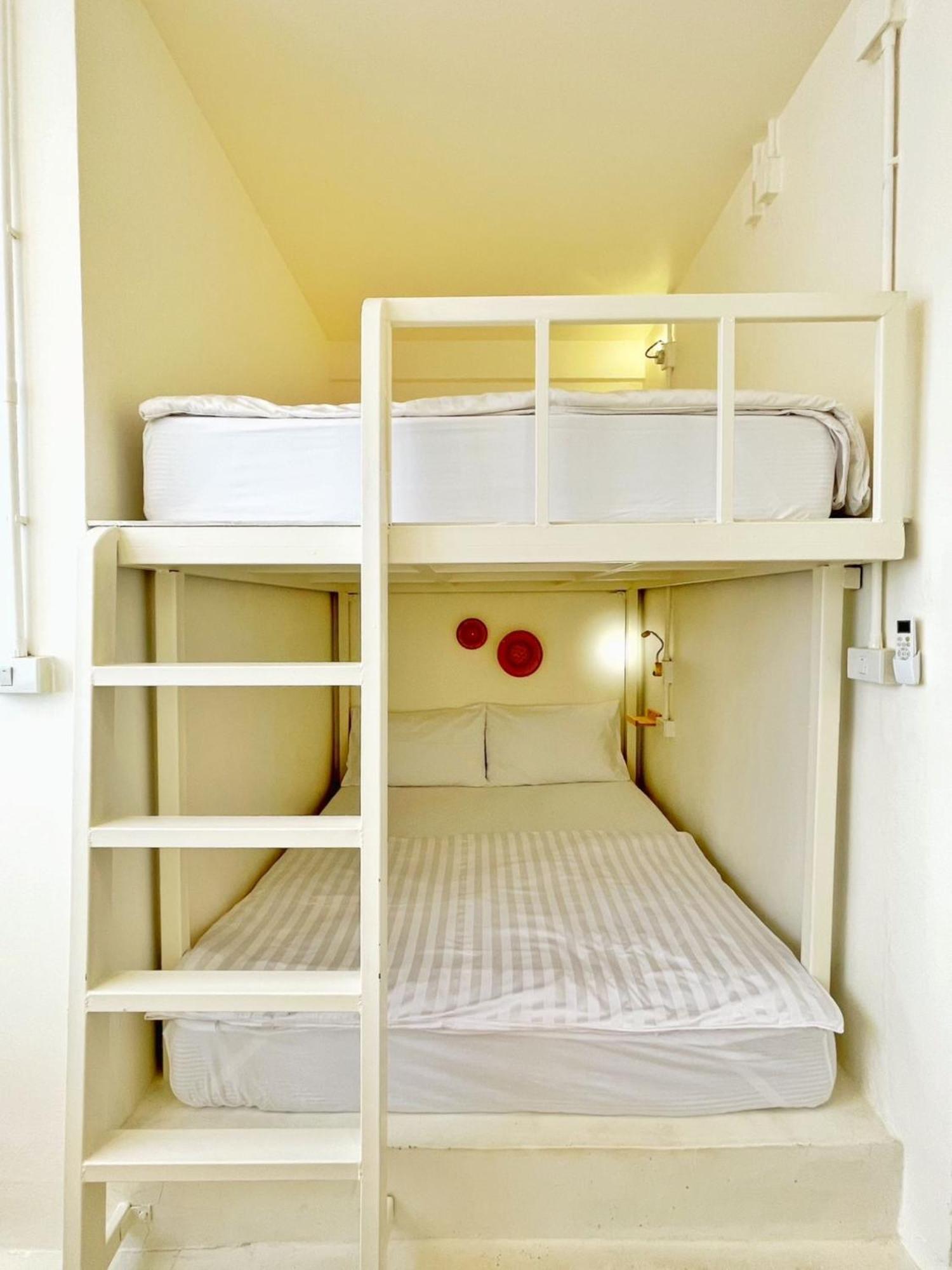 Hostel Purr Phuket Zewnętrze zdjęcie